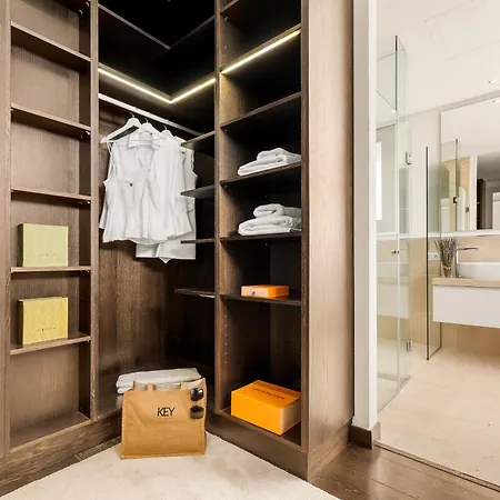 Aurora - Marbella - Contemporary In New Golden Mile Villa Estepona