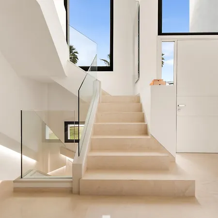 Villa Aurora - Marbella - Contemporary In New Golden Mile