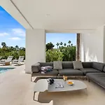 Aurora - Marbella - Contemporary In New Golden Mile Villa