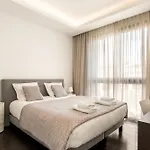 Aurora - Marbella - Contemporary In New Golden Mile Villa *