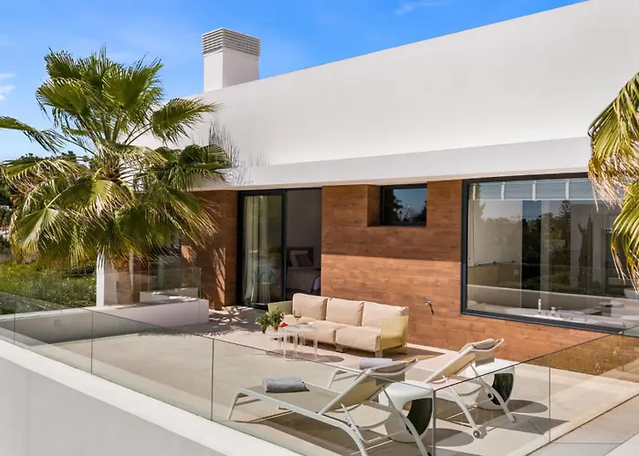Villa Aurora - Marbella - Contemporary In New Golden Mile