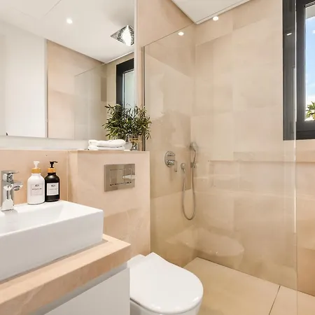 Vila Aurora - Marbella - Contemporary In New Golden Mile