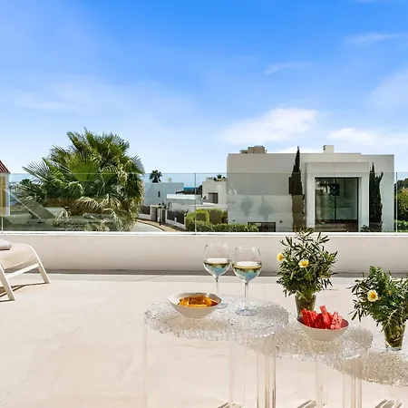 Aurora - Marbella - Contemporary In New Golden Mile Villa *