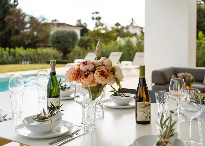 Aurora - Marbella - Contemporary In New Golden Mile Villa