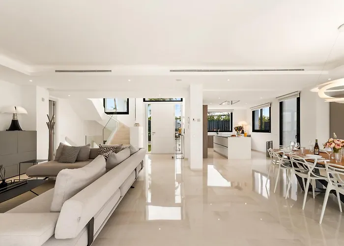 Aurora - Marbella - Contemporary In New Golden Mile *