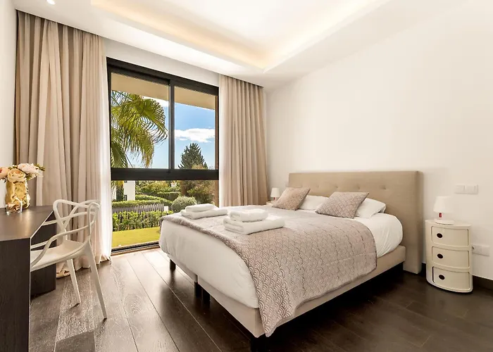 Aurora - Marbella - Contemporary In New Golden Mile *