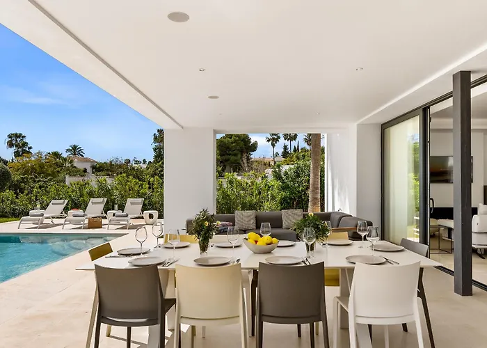 Villa Aurora - Marbella - Contemporary In New Golden Mile